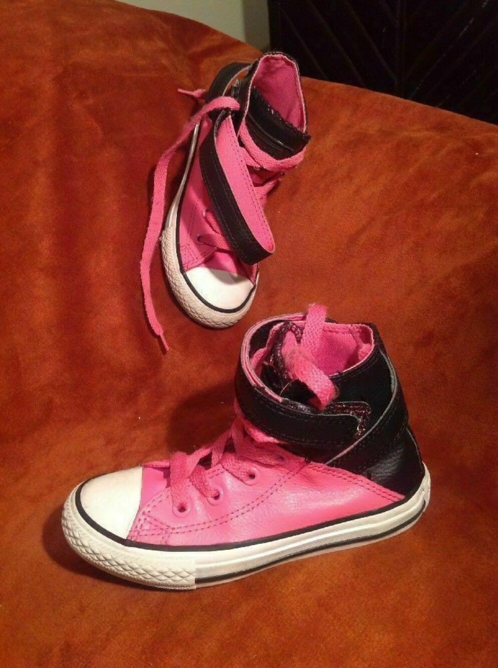 CONVERSE ALL STAR 11M JUNIOR HT PINK/ BLACK LEATHER HI TOP SNEAKERS ANKLE STRAP